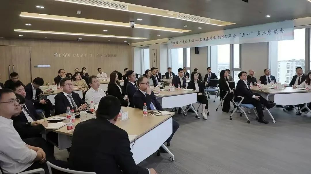 1655276792350262vo5s.jpg e8ed604834eeeeefe85a4ddeace2da96.jpg