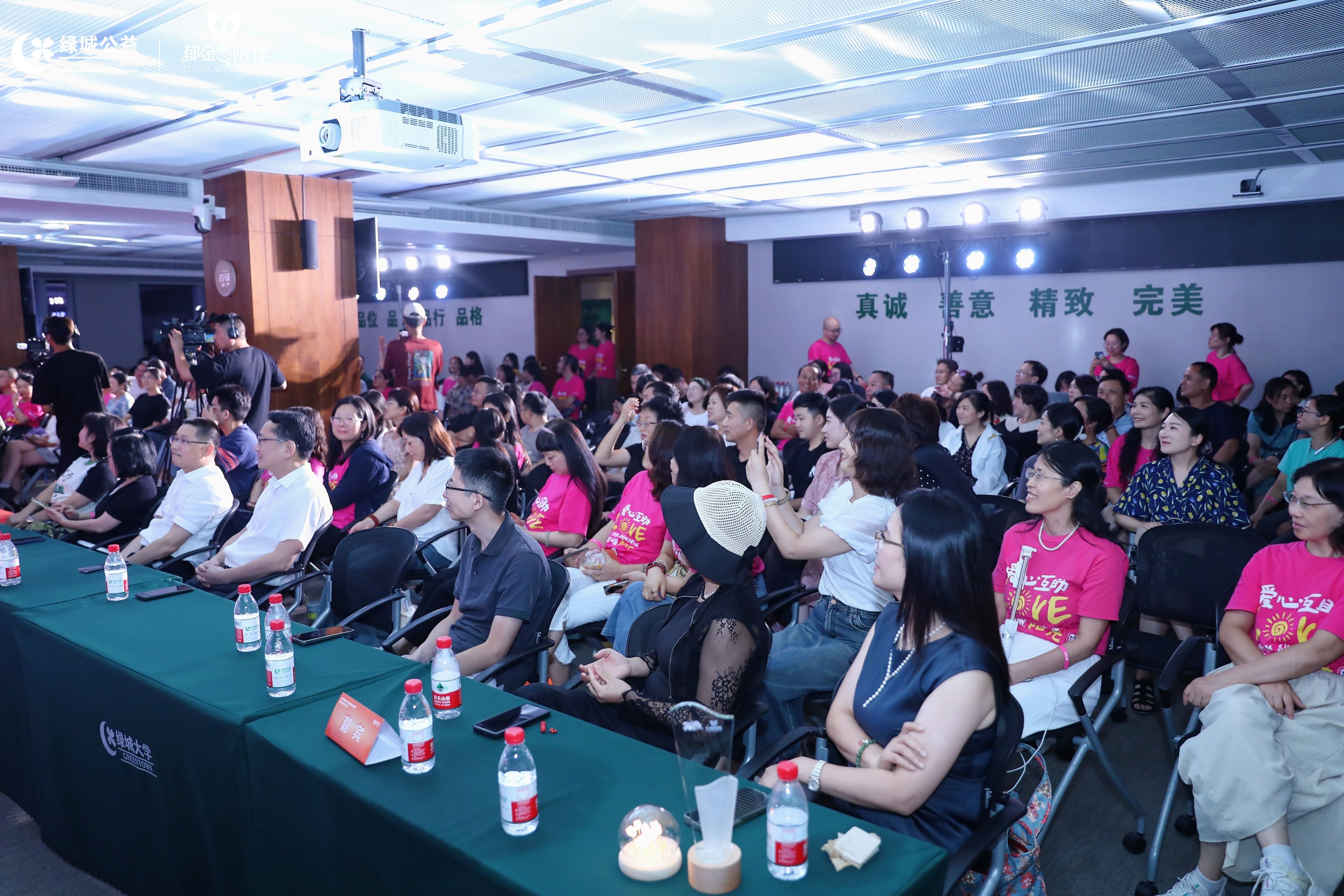 1728548740691378GBck.jpg 6605a9a537871f69762b40e2099dc0e.jpg